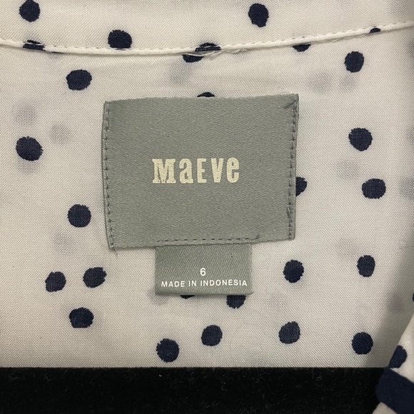 ✨ANTHROPOLOGIE BLOUSE✨ minimally worn - Picture 2 of 4